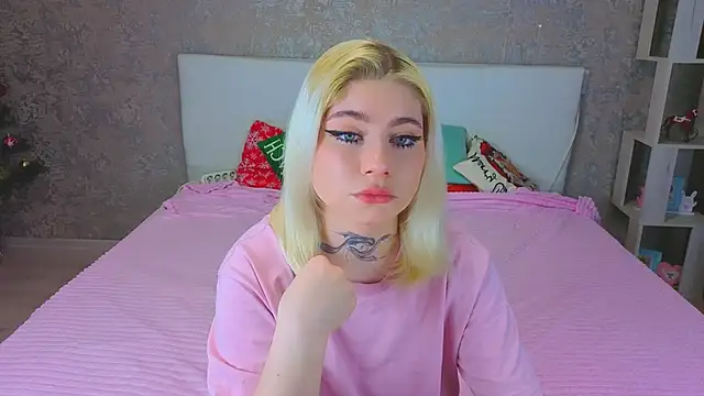 Snapshot of NikaRocks chatting on February 8, 2026, 5:43 pm NikaRocks online show from February 8, 2026, 5:43 pm