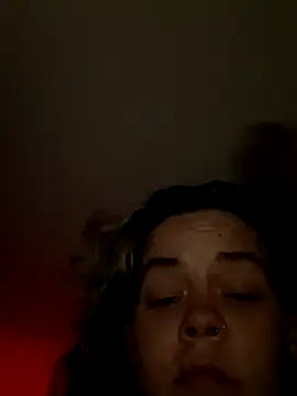 Snapshot of DripDropNLiqour chatting on October 21, 2025, 11:31 am DripDropNLiqour online show from October 21, 2025, 11:31 am