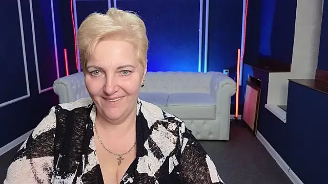 Sandra Snow online show from January 27, 2025, 8:28 pm