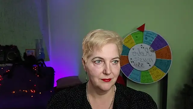 Sandra Snow online show from February 20, 2025, 1:19 pm