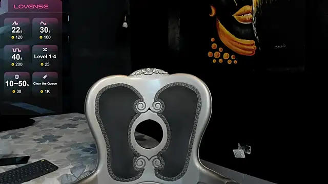 Snapshot of Flynn_Riider chatting on April 9, 2026, 5:19 pm Flynn Riider online show from April 9, 2026, 5:19 pm