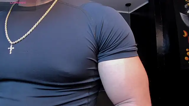 Flynn Riider online show from October 13, 2025, 5:14 pm