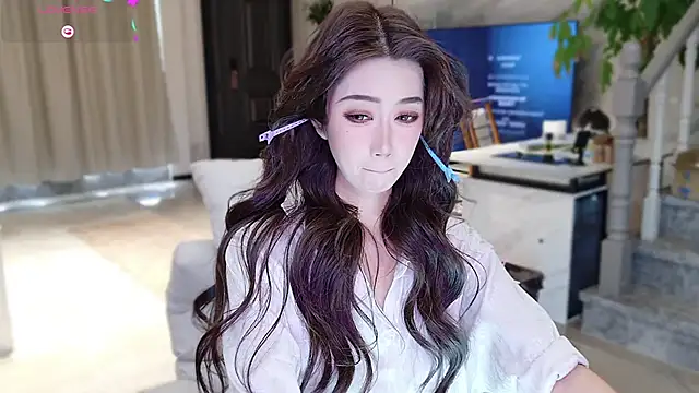 pinnnnnnk online show from February 22, 2026, 4:26 am