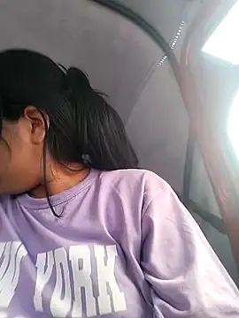 Snapshot of Danna-linyi chatting on March 20, 2025, 7:57 pm Danna-linyi online show from March 20, 2025, 7:57 pm