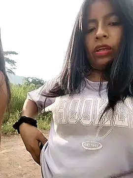 Snapshot of Danna-linyi chatting on March 12, 2025, 10:07 pm Danna-linyi online show from March 12, 2025, 10:07 pm