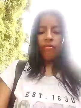 Snapshot of Danna-linyi chatting on January 28, 2025, 10:12 pm Danna-linyi online show from January 28, 2025, 10:12 pm