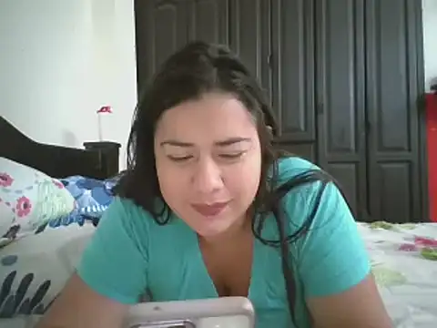 kivylovehot online show from January 11, 2025, 4:57 pm