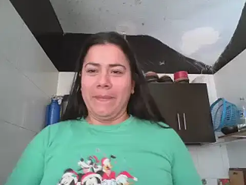 kivylovehot online show from January 7, 2025, 7:38 pm