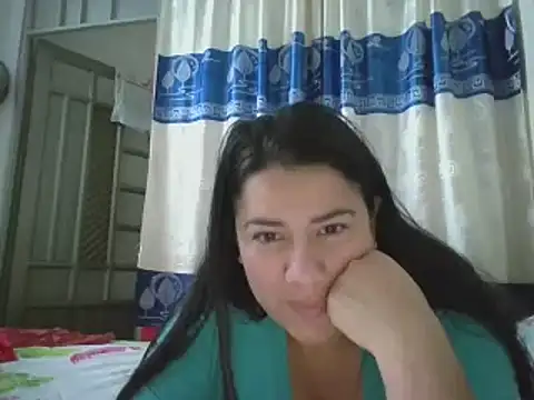 kivylovehot online show from January 10, 2025, 7:32 pm