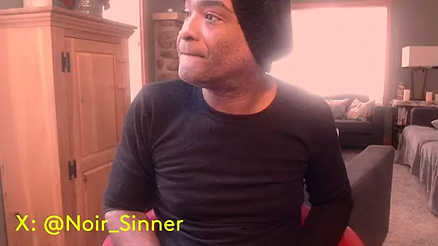 Snapshot of sinnernoir chatting on October 21, 2025, 3:55 pm sinnernoir online show from October 21, 2025, 3:55 pm