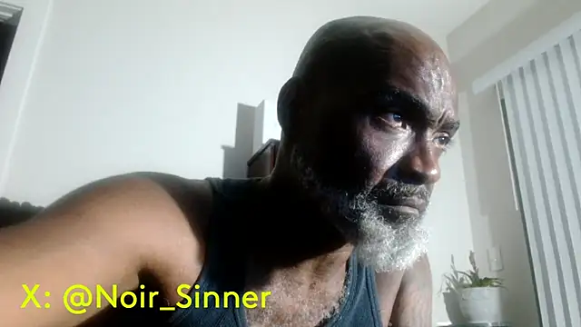 Snapshot of sinnernoir chatting on July 9, 2026, 2:23 am sinnernoir online show from July 9, 2026, 2:23 am