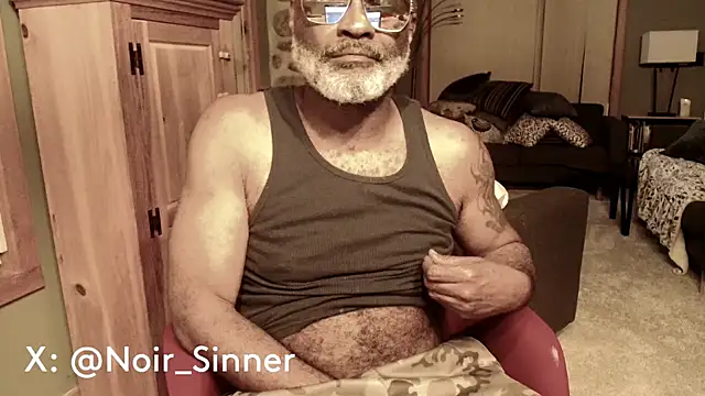 sinnernoir online show from March 17, 2026, 2:03 am