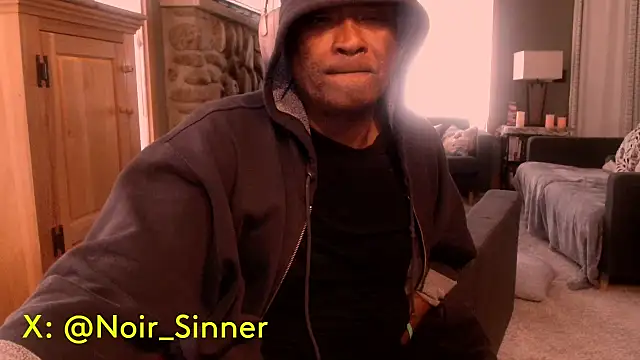 Snapshot of sinnernoir chatting on October 16, 2025, 3:20 pm sinnernoir online show from October 16, 2025, 3:20 pm