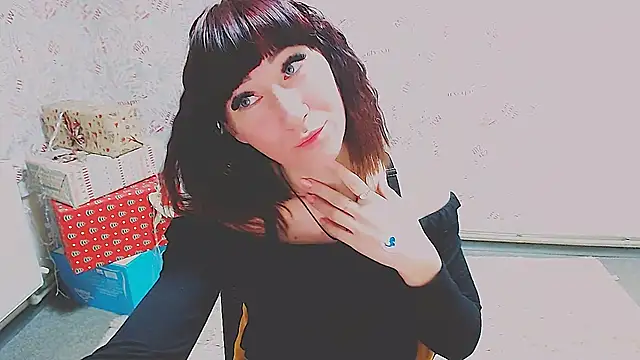 milana shy star online show from February 17, 2025, 8:41 am