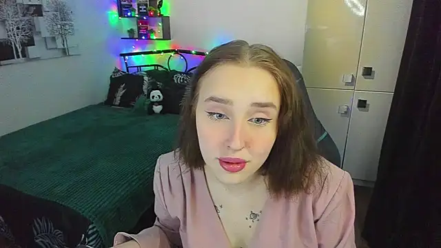 LinaTruly online show from March 7, 2026, 10:04 pm