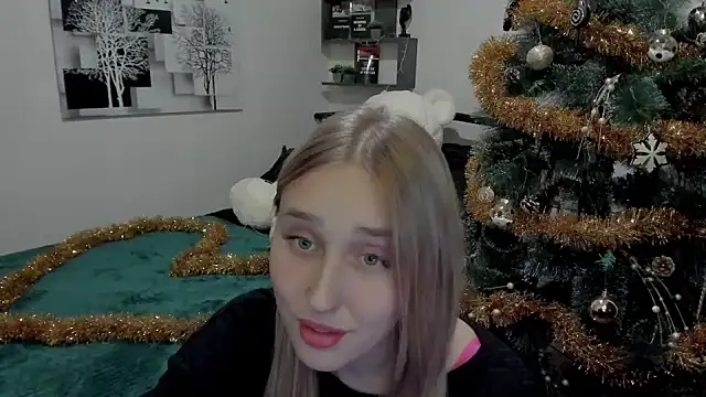 Snapshot of LinaTruly chatting on December 16, 2024, 7:21 pm LinaTruly online show from December 16, 2024, 7:21 pm