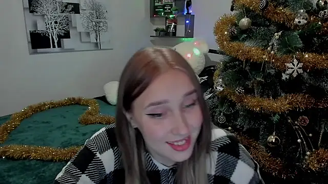 Snapshot of LinaTruly chatting on December 20, 2024, 11:05 pm LinaTruly online show from December 20, 2024, 11:05 pm