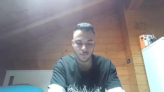 Snapshot of FTM98xxx chatting on February 27, 2026, 9:20 am FTM98xxx online show from February 27, 2026, 9:20 am