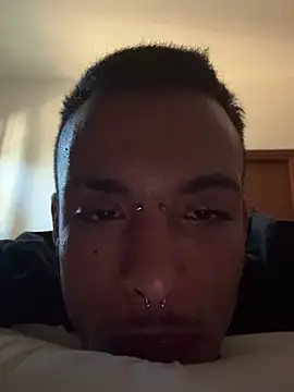 Snapshot of FTM98xxx chatting on January 24, 2025, 1:47 pm FTM98xxx online show from January 24, 2025, 1:47 pm