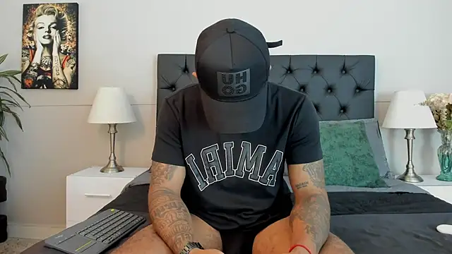 Snapshot of Robin_Rief chatting on October 10, 2025, 3:29 am Robin Rief online show from October 10, 2025, 3:29 am