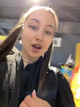 VelvetVixenI online show from March 7, 2026, 4:23 pm