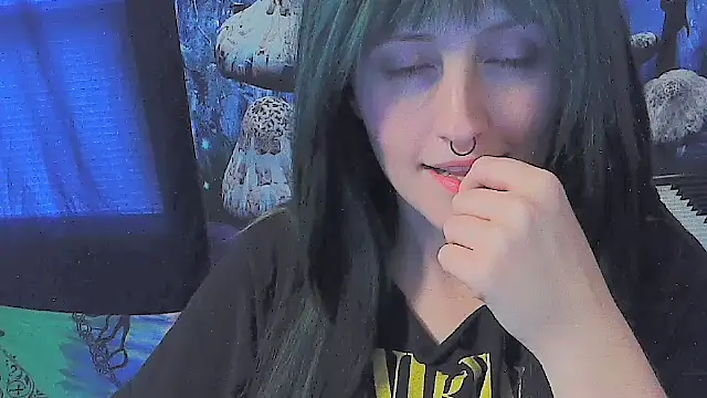 Snapshot of _hellostormy_ chatting on March 2, 2026, 7:21 pm hellostormy online show from March 2, 2026, 7:21 pm