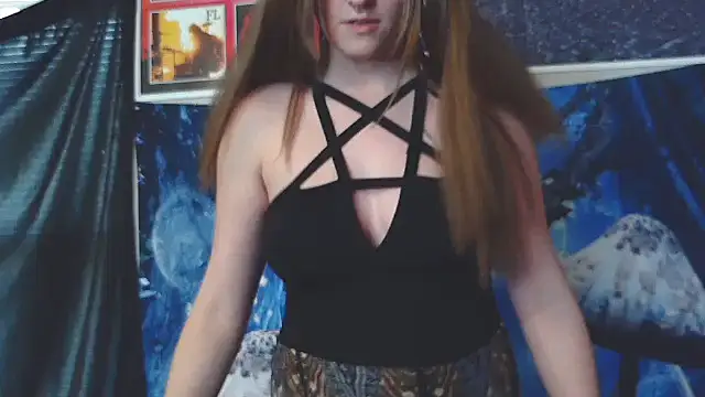 Snapshot of _hellostormy_ chatting on February 16, 2026, 7:23 pm hellostormy online show from February 16, 2026, 7:23 pm