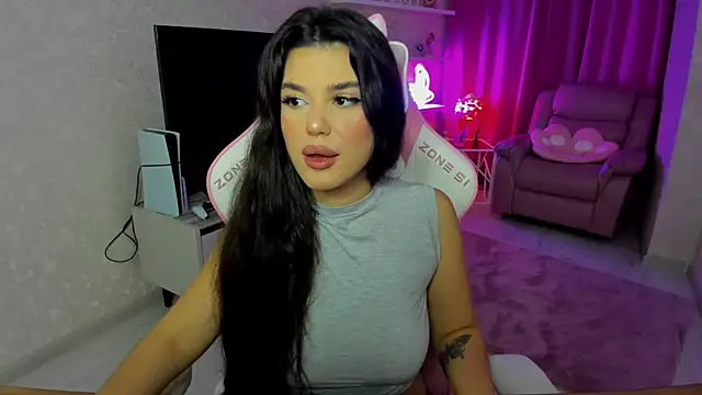 AlluringAriel online show from November 10, 2025, 6:24 pm