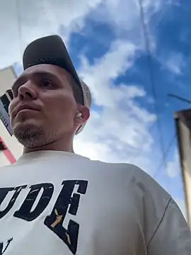 adam-rivera online show from April 2, 2026, 9:54 pm