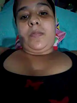 LilyChloe11 online show from December 15, 2024, 4:37 pm