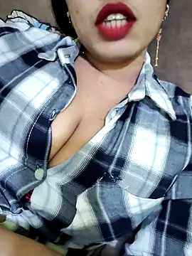 Snapshot of Haniya-143 chatting on October 31, 2025, 9:54 pm Haniya-143 online show from October 31, 2025, 9:54 pm