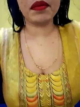 Snapshot of Haniya-143 chatting on October 10, 2025, 9:26 pm Haniya-143 online show from October 10, 2025, 9:26 pm