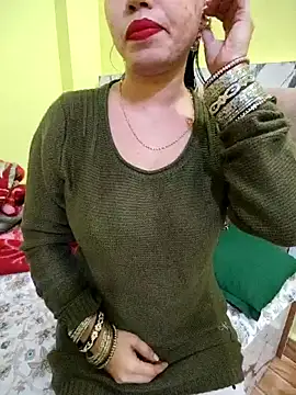 Snapshot of Haniya-143 chatting on December 17, 2025, 10:26 pm Haniya-143 online show from December 17, 2025, 10:26 pm