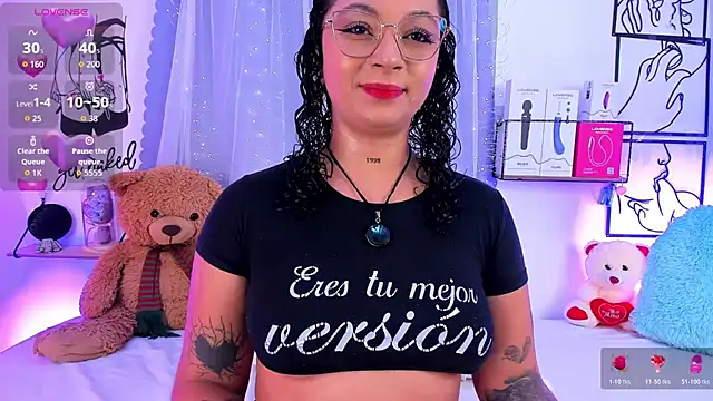Mari Sweett online show from May 21, 2026, 4:59 pm