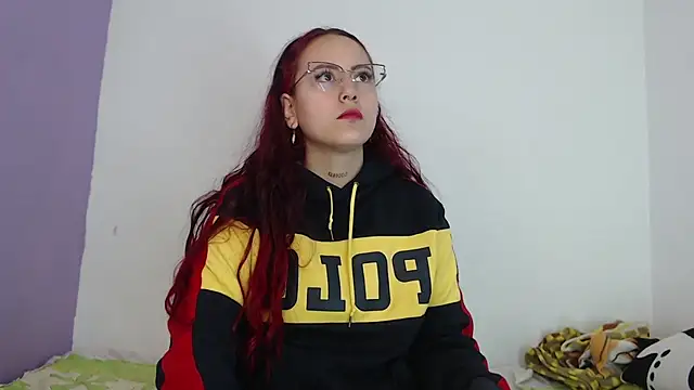 Snapshot of LatinasGoddesses_ chatting on January 21, 2025, 1:43 pm LatinasGoddesses online show from January 21, 2025, 1:43 pm