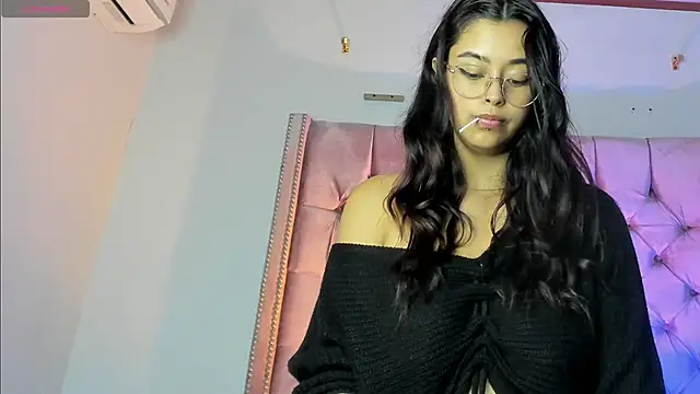 Snapshot of Ariana_Pierce chatting on February 16, 2025, 1:25 am Ariana Pierce online show from February 16, 2025, 1:25 am