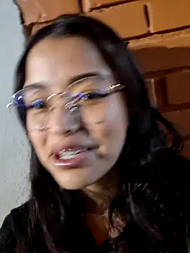 Snapshot of Ariana_Pierce chatting on March 20, 2025, 11:56 pm Ariana Pierce online show from March 20, 2025, 11:56 pm