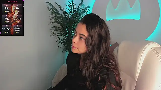 Ariana Pierce online show from October 18, 2025, 12:51 pm