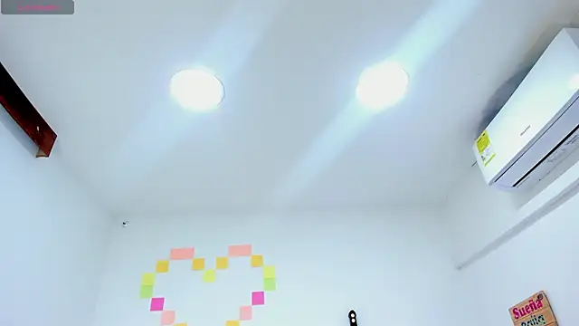 Snapshot of miaa-sofiaa chatting on December 23, 2024, 7:09 pm miaa-sofiaa online show from December 23, 2024, 7:09 pm