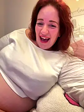 Engel mia online show from October 5, 2025, 8:32 pm