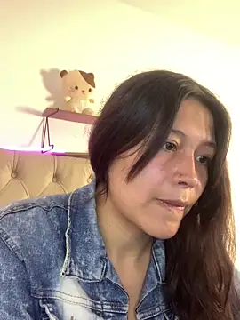 mariana 21x online show from March 20, 2025, 12:54 pm
