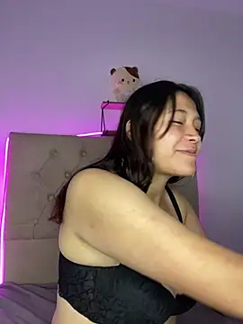 mariana 21x online show from February 28, 2025, 1:03 pm