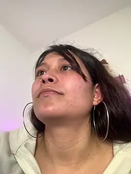 mariana 21x online show from March 6, 2025, 4:28 pm