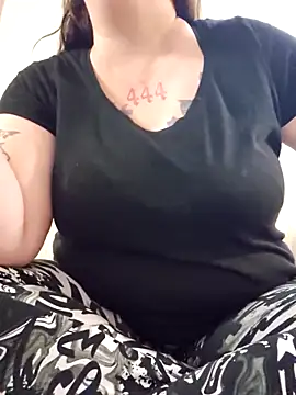 PeakabumPromo online show from October 21, 2025, 1:38 am