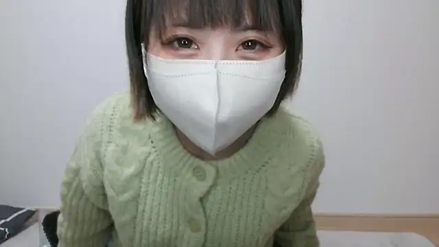 Snapshot of -anzu-o chatting on January 18, 2025, 1:51 pm -anzu-o online show from January 18, 2025, 1:51 pm