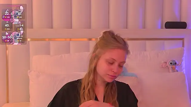 DorisHell online show from November 4, 2025, 3:21 am