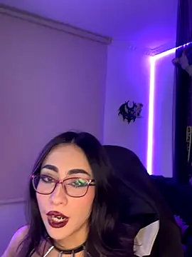 vampy dolll online show from October 21, 2025, 8:36 am