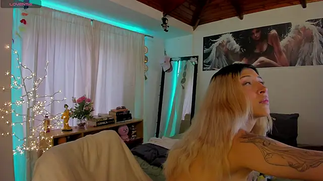 cuteweed420 online show from June 2, 2026, 9:48 pm