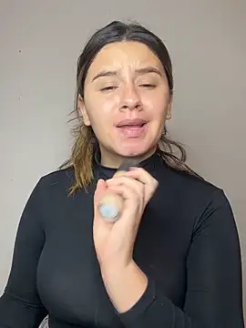 SaraBraun  online show from March 31, 2026, 5:37 pm