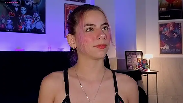 ArtemisaBlake online show from December 5, 2025, 4:00 am